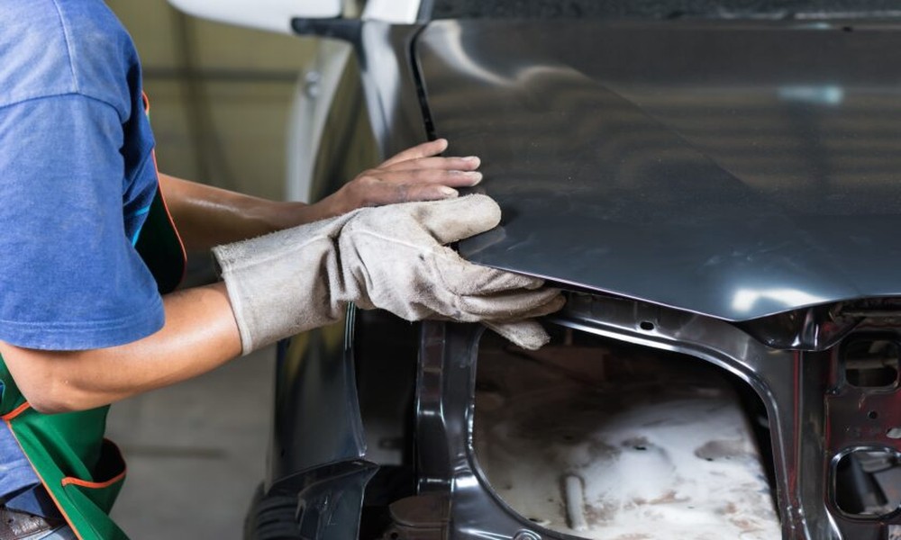 How Clean Engine Oil Supports Better Vehicle Performance and Reduced Wear Internally